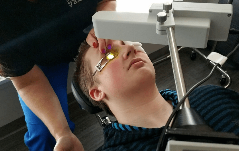 Crosslinking - kornearen kirurgia patologiak egiteko